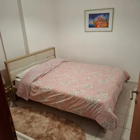 דירה Alexandrias40 *