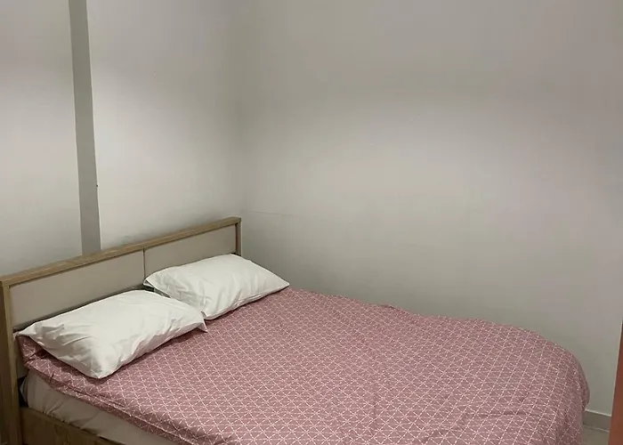 Alexandrias40 *